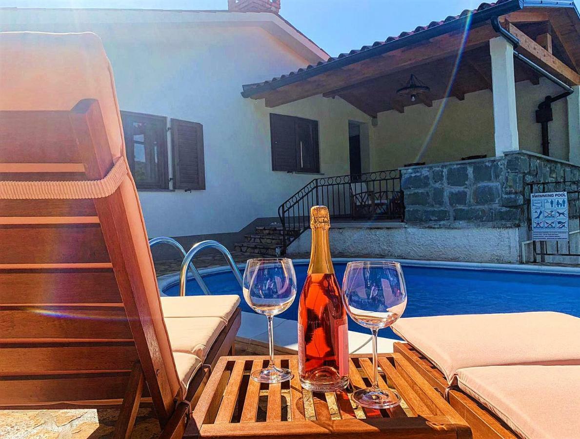 Holiday Home Deni Roc Luaran gambar